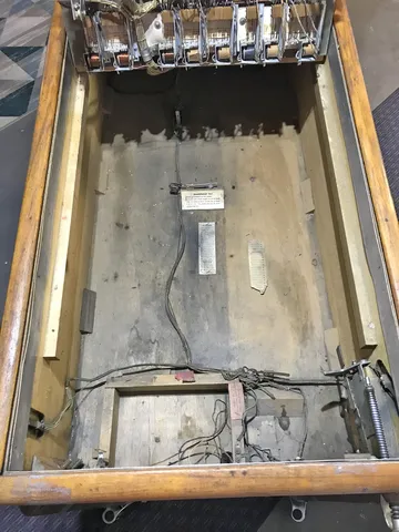 Inside Cabinet