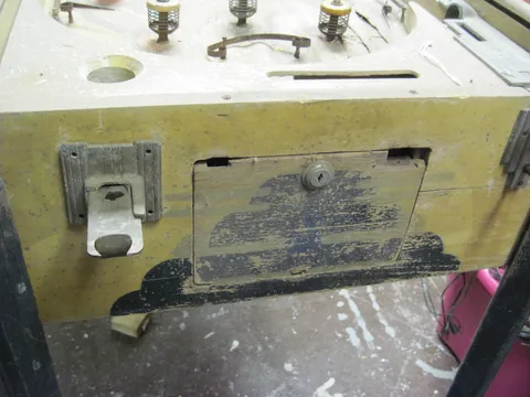 Cabinet - Front