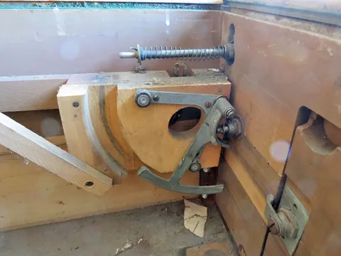 Ball Lift Mechanism