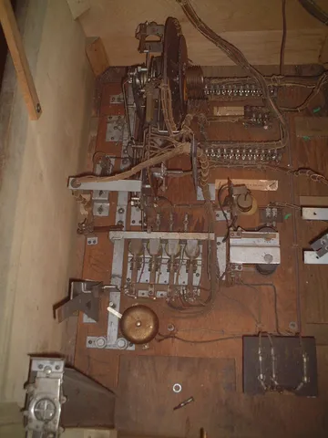 Inside Cabinet*
