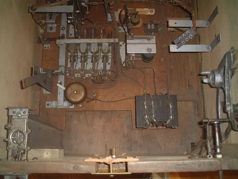 Inside Cabinet*