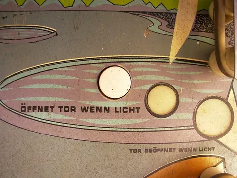 German Playfield - Bottom Gate Detail