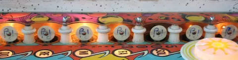 Illuminated Playfield - Standup Targets