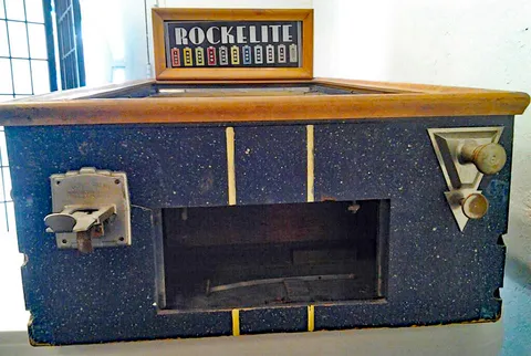 Cabinet - Front