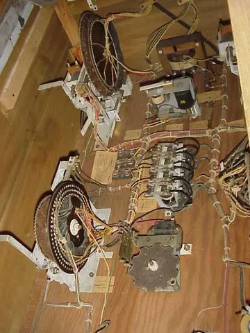 Inside Cabinet