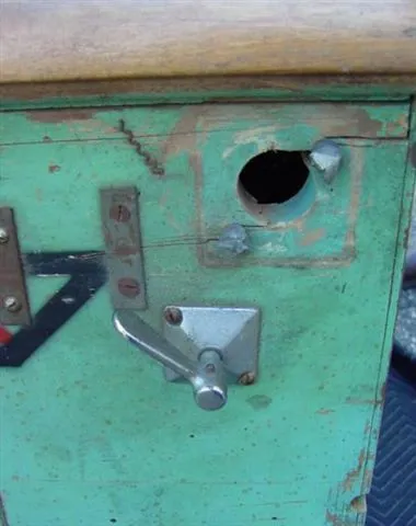 Ball Lift Knob*