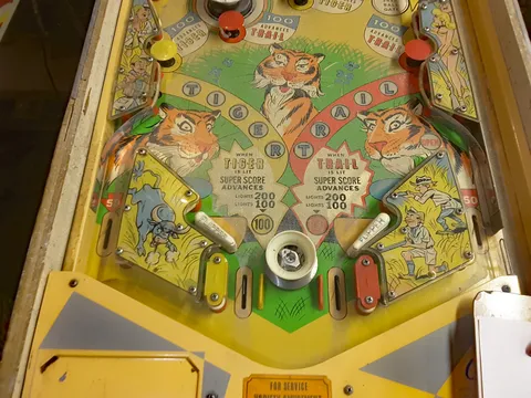 Early Production Lower Playfield*