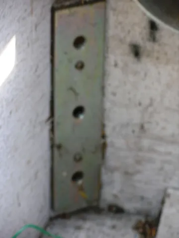 Two-Position Bolt Plate*
