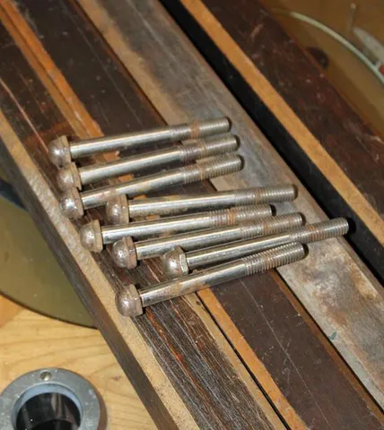 Leg Bolts