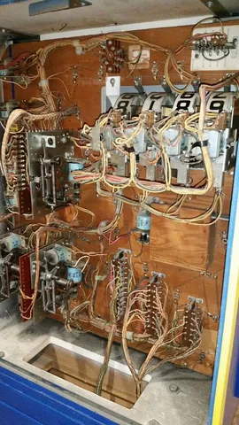 Inside Backbox - 2 Flippers*