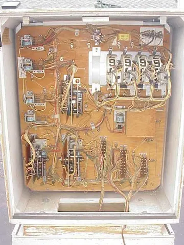 Inside Backbox - 2 Flippers*