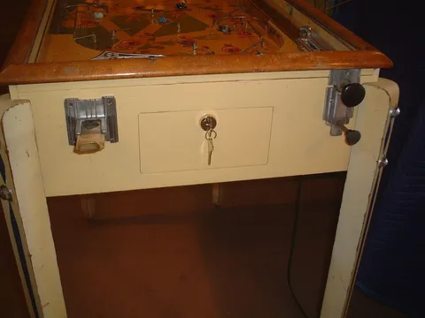 Cabinet - Front*