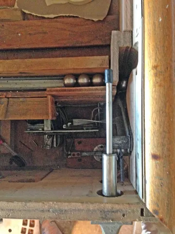 Inside Cabinet - Detail