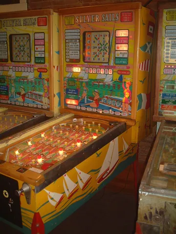 Cabinet - Right