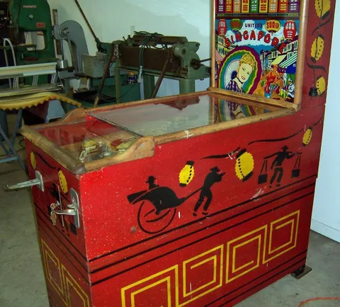 Cabinet - Right - Rolldown Version