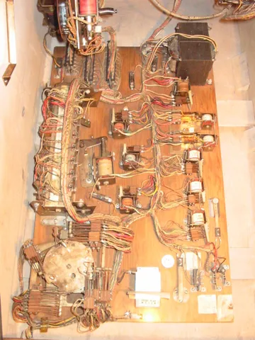 Inside Cabinet