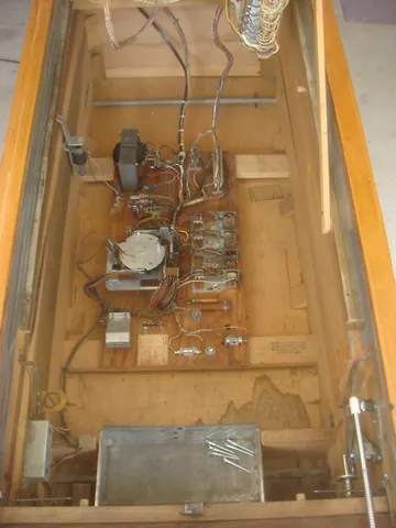 'Deluxe' Inside Cabinet