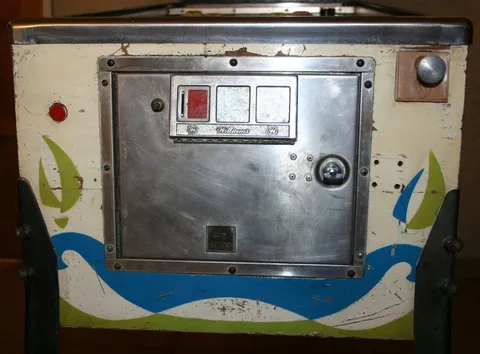 Later Production Cabinet - Front*