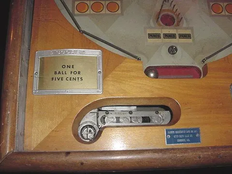 Coin View Hole