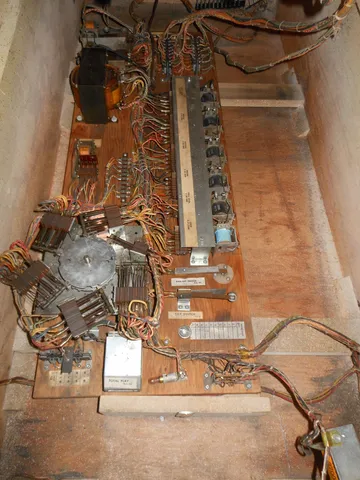 Inside Cabinet*