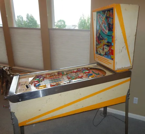 Cabinet - Right*