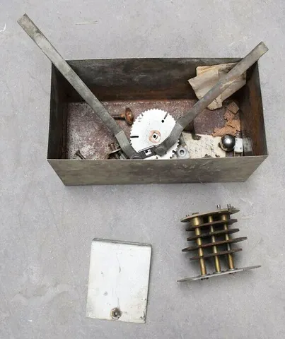 Coin Box and Loose Parts
