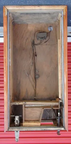 Inside Cabinet*