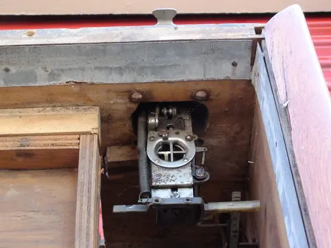 Coin Slide - Detail*