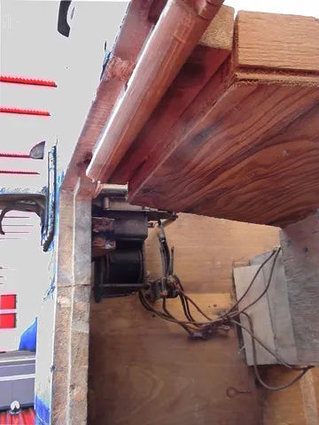 Coin Slide - Detail*