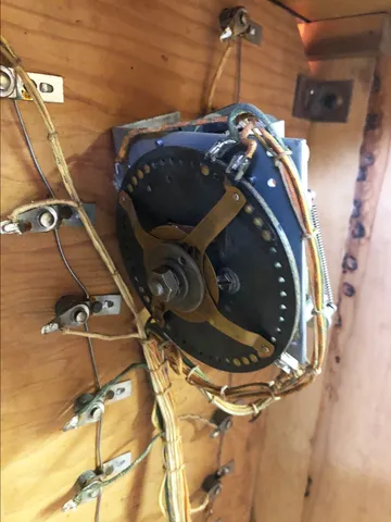 Inside Backbox - Detail*