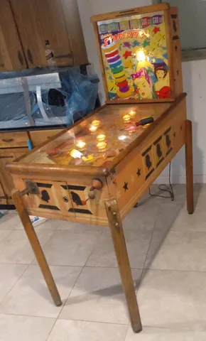 Cabinet - Right (with retrofit flipper buttons)*