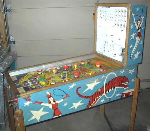 Cabinet - Right
