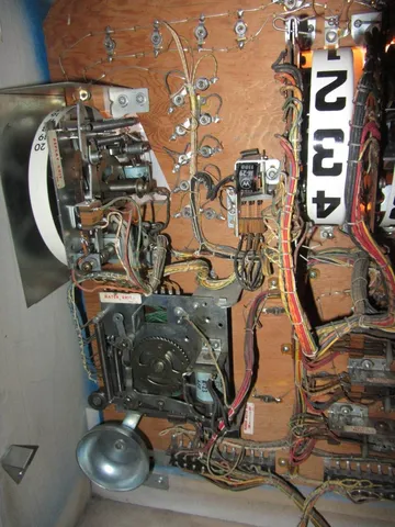 Inside Backbox - Detail