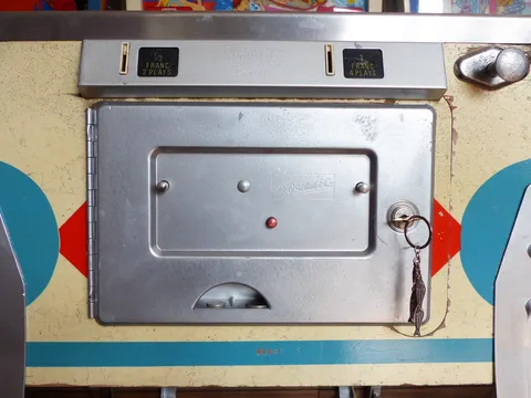 Sample Game - Cabinet - Front*