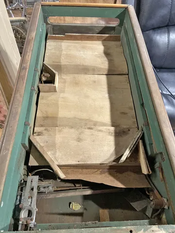 Inside Cabinet - Drain Board