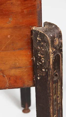 Leg - Detail*
