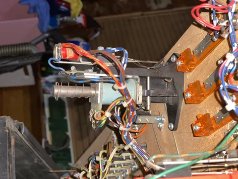 Solitary Drop Target Mechanism*