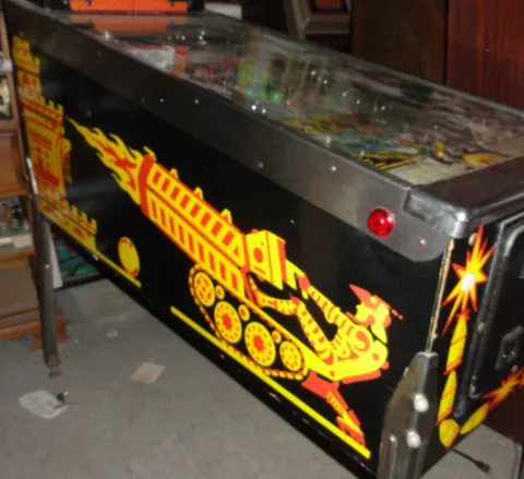 Cabinet Left