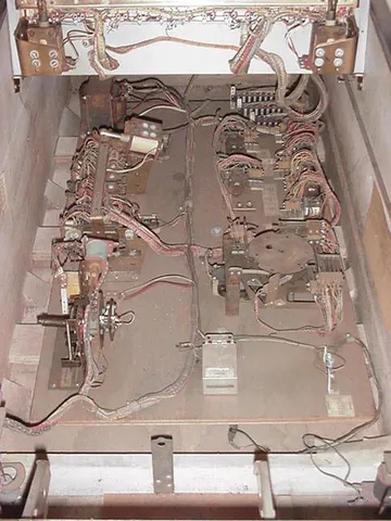 Inside Cabinet