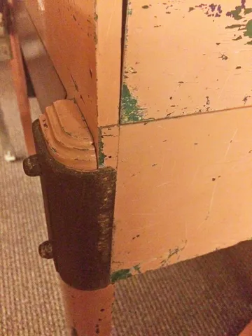 Cabinet - Right Rear Corner*