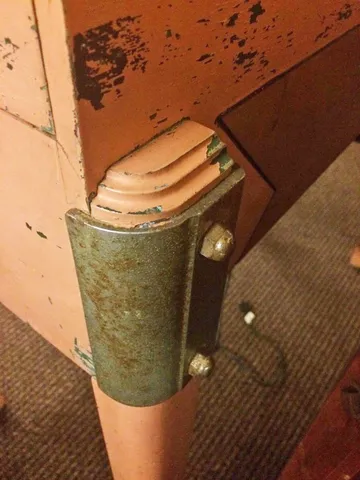 Cabinet - Left Rear Corner*