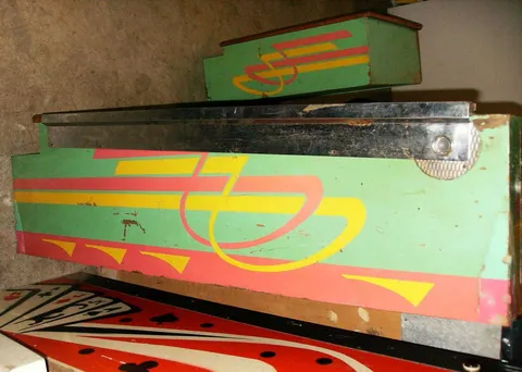 Cabinet - Left Side - Metal Rails*