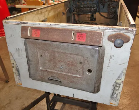 Cabinet - Front