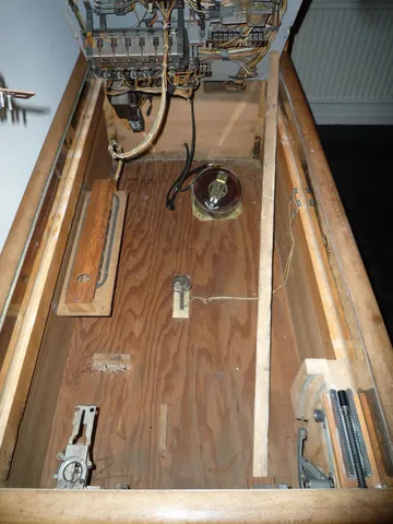 Inside Cabinet*