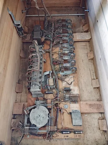 Inside Cabinet*