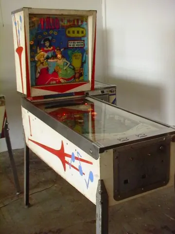 Cabinet*