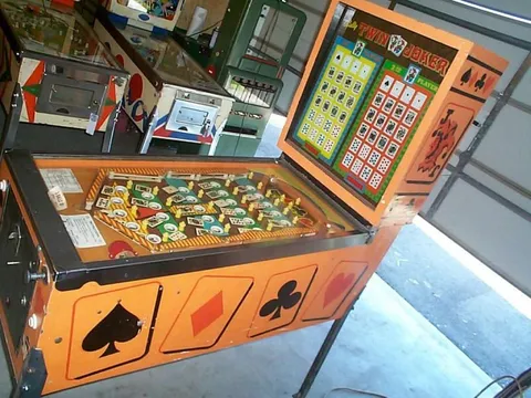 Cabinet - Right