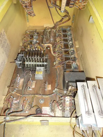 Inside Cabinet