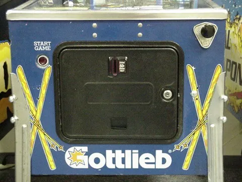 Cabinet - Front
