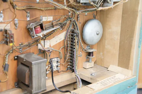 Inside Backbox - Detail - Rolldown Version*